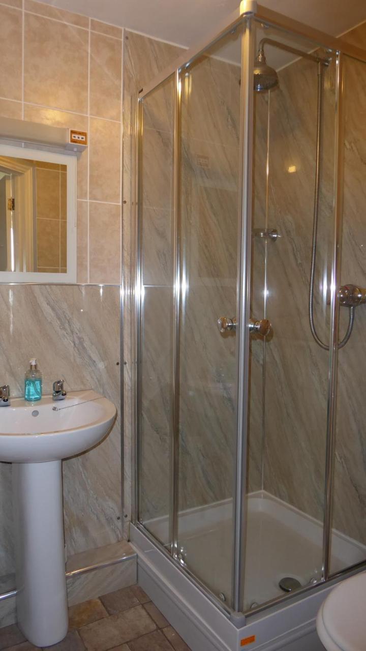 רייבנגלאס Rosegarth Guest House מראה חיצוני תמונה